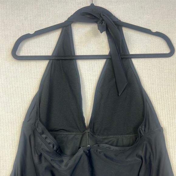 Boohoo Plus NWT Control Halterneck Swimsuit Black Size 16 - Picture 9 of 15
